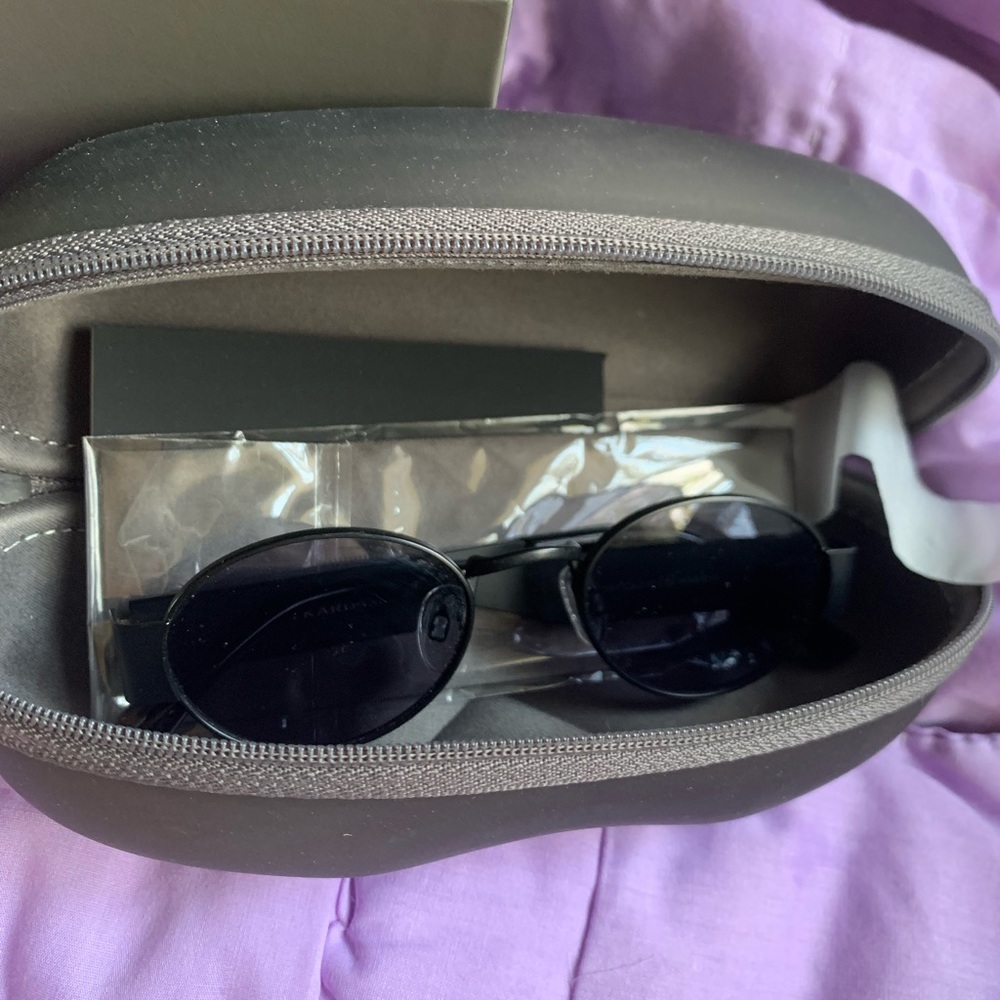 Carolina Lemke x Kim k sunglasses
